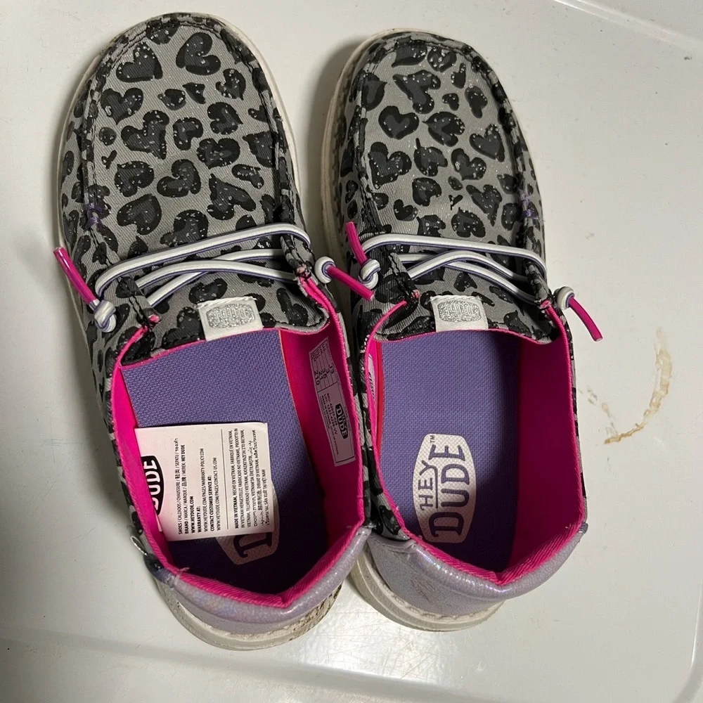 Hey Dude Kids Leopard Print Shoes Wendy wild child - Black and Pink kids size 3